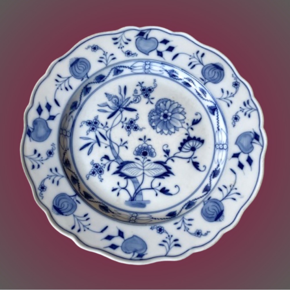 Vtg/antique Meissen style blue onion plate blue & white Ernst Teichert?